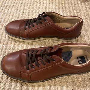 Johnston & Murphy McGuffey Lace to Toe Sneakers